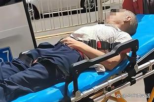 张洪福妈妈社媒晒视频，儿子封堵斯图加特U17梯队球员射门